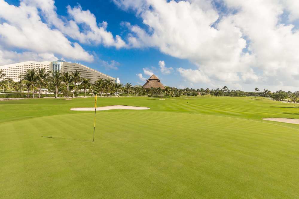Mexico Golf Vacation Packages - Iberostar Cancun Golf Club