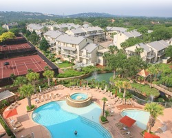 Golf Vacation Package - Horseshoe Bay Stay and Play - Lodging, breakfast, and golf for $466!